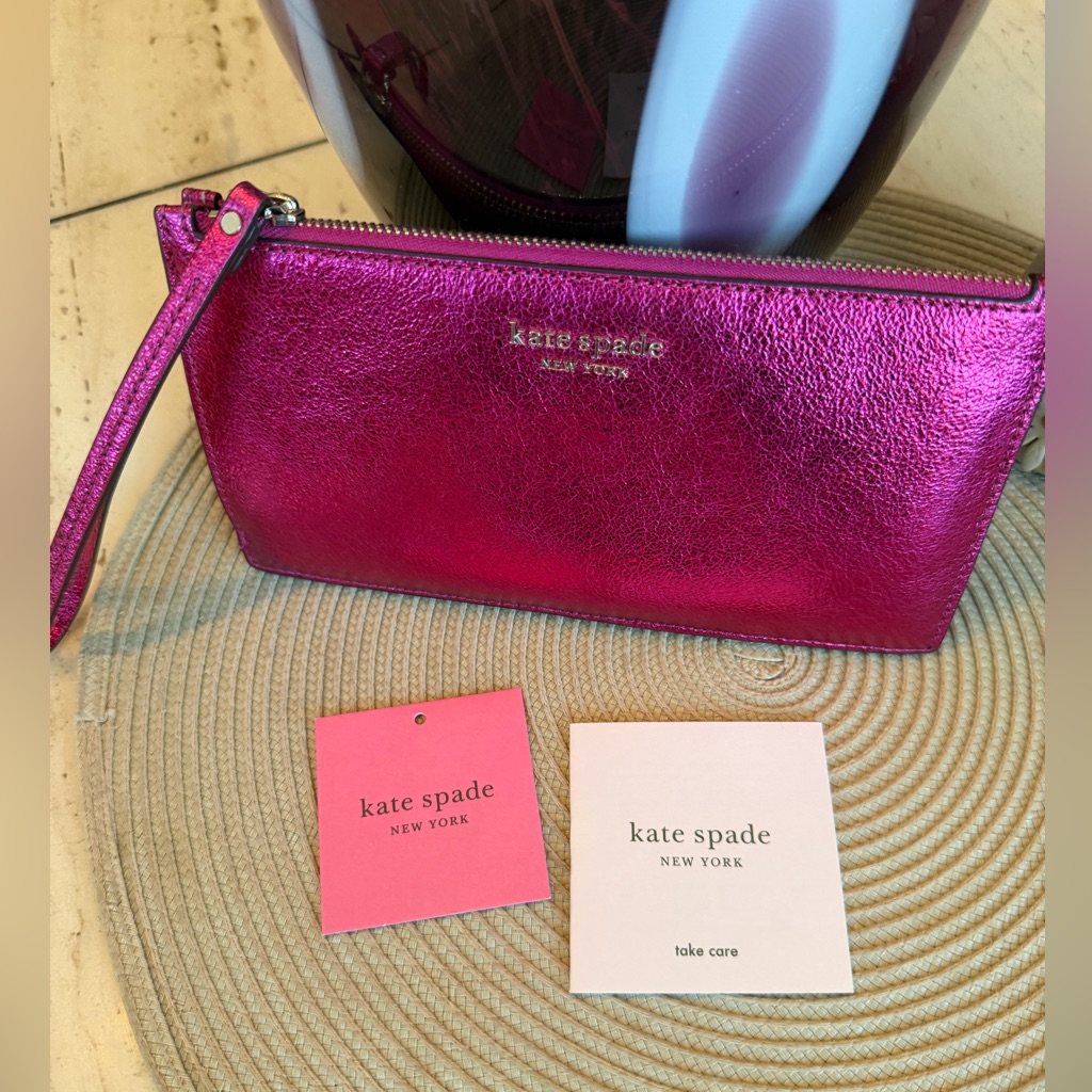 Nwt Kate Spade Metallic Hot Pink Small Wristlet With Exterior Card Id Slot